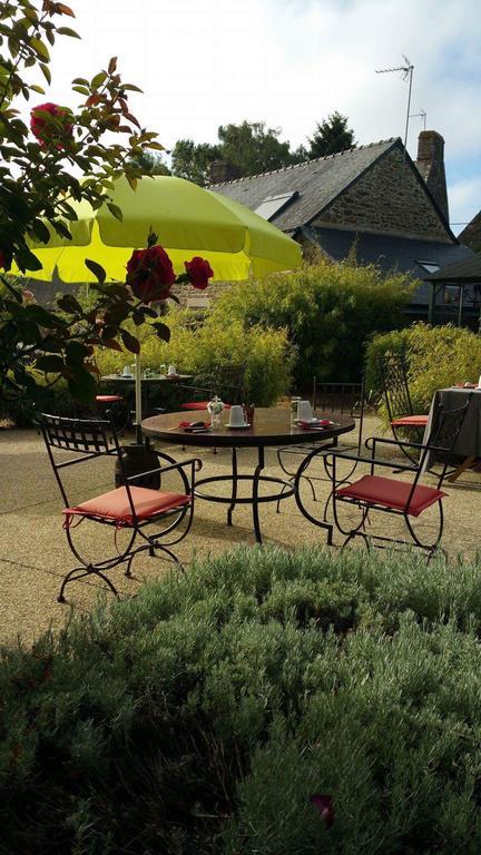 Bed and Breakfast Le Domaine De Saint-Thomin Nostang Exterior foto