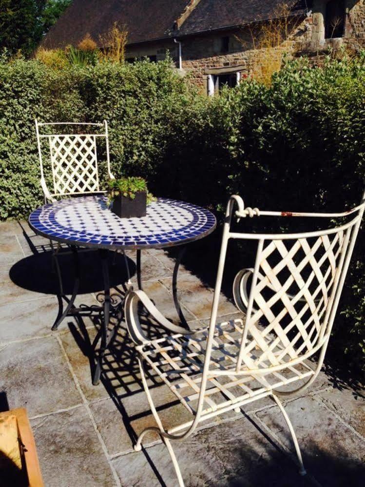 Bed and Breakfast Le Domaine De Saint-Thomin Nostang Exterior foto
